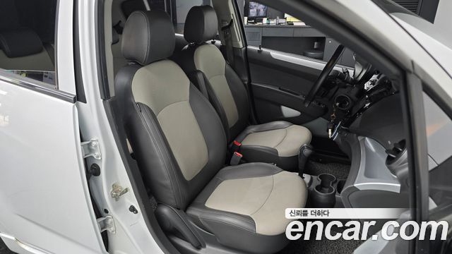 Chevrolet Korea Spark 2014 — photo 16