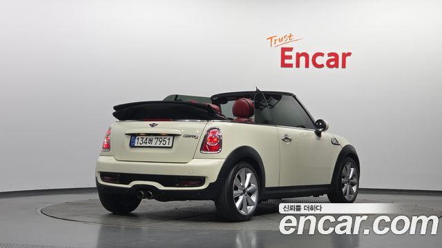 Mini Cooper Convertible 2014 — photo 2