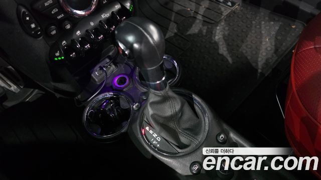 Mini Cooper Convertible 2014 — photo 9