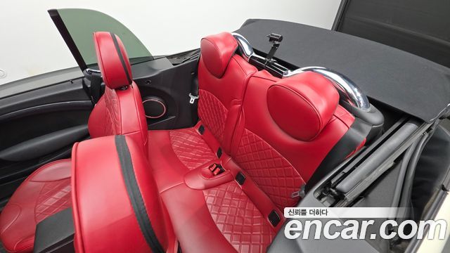 Mini Cooper Convertible 2014 — photo 11