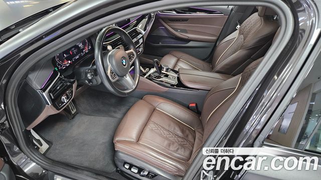 BMW 5-Series 2023 — photo 15