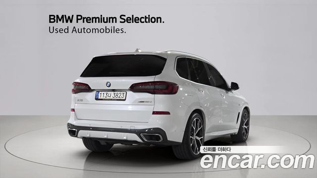 BMW X5 2022 — photo 2