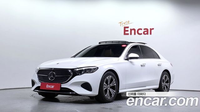 Mercedes-Benz E-Class 2025 — photo 1