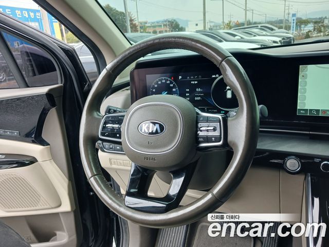 Kia Canival 2021 — photo 7