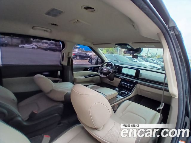 Kia Canival 2021 — photo 13