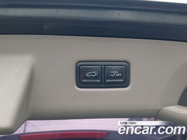 Kia Canival 2021 — photo 16