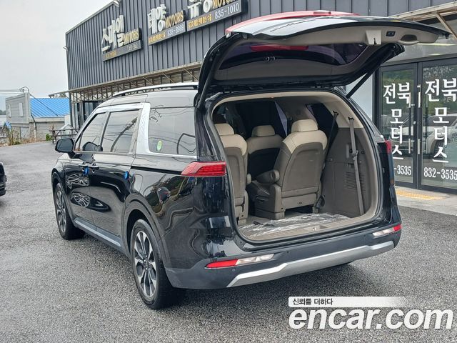 Kia Canival 2021 — photo 20