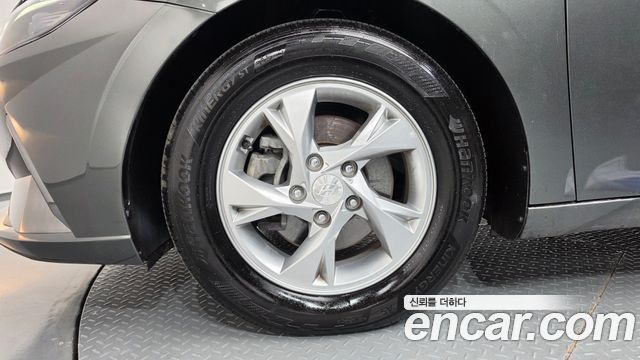 Hyundai AVANTE 2021 — photo 5