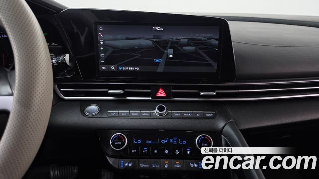 Hyundai AVANTE 2021 — photo 14