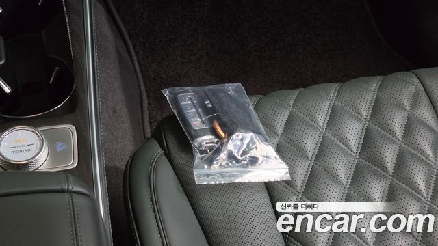 Genesis GV80 2020 — photo 21