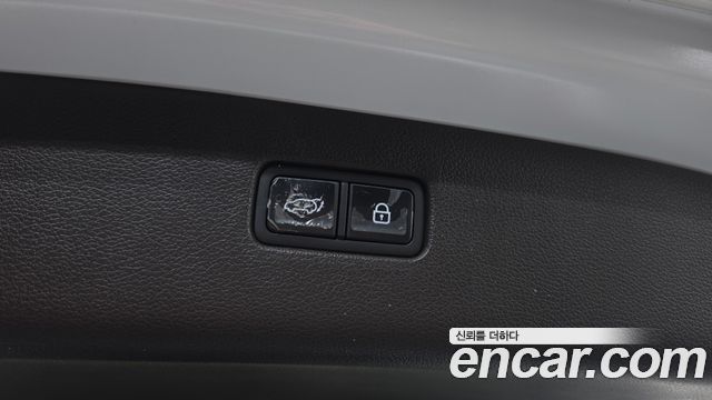 Genesis GV80 2020 — photo 24