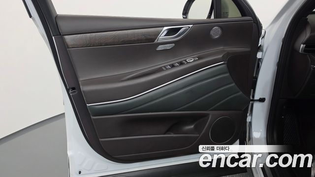 Genesis GV80 2020 — photo 14