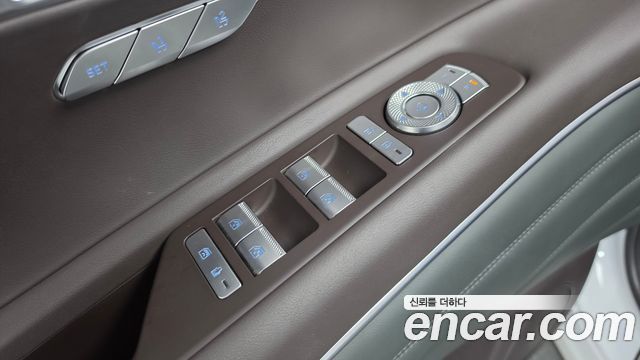 Genesis GV80 2020 — photo 45