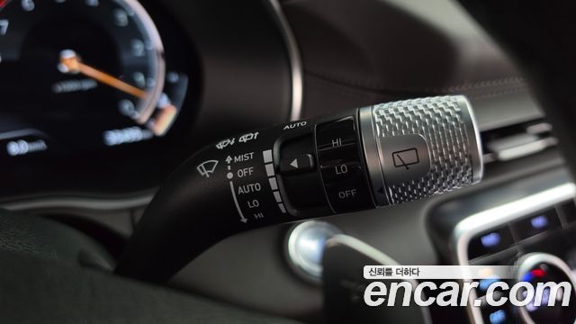 Genesis GV80 2020 — photo 46