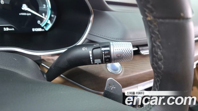 Genesis G80 2022 — photo 27