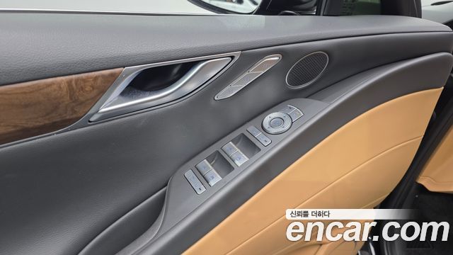 Genesis G80 2022 — photo 29