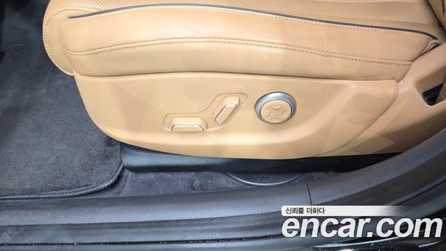 Genesis G80 2022 — photo 31