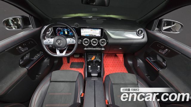 Mercedes-Benz GLA-Class 2020 — photo 10