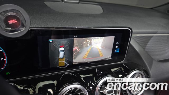 Mercedes-Benz GLA-Class 2020 — photo 20