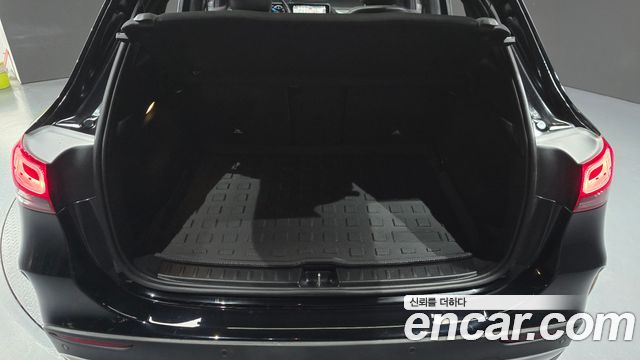 Mercedes-Benz GLA-Class 2020 — photo 27