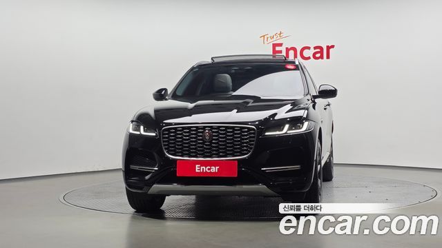 Jaguar F-PACE 2022 — photo 3