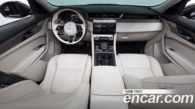 Jaguar F-PACE 2022 — photo 7