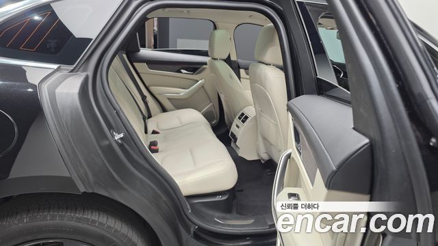 Jaguar F-PACE 2022 — photo 12