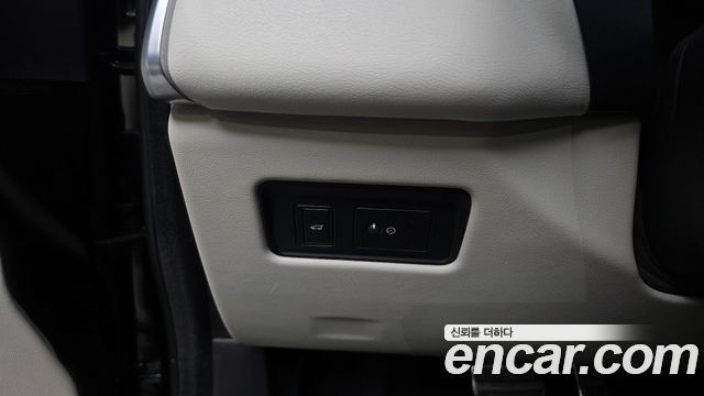 Jaguar F-PACE 2022 — photo 17