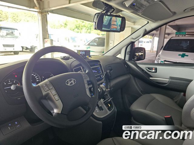 Hyundai Starex 2019 — photo 9