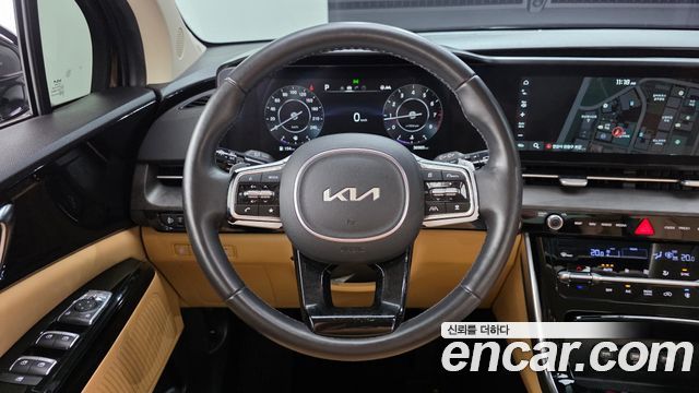 Kia Canival 2023 — photo 14