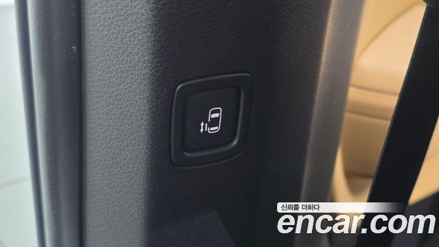 Kia Canival 2023 — photo 20