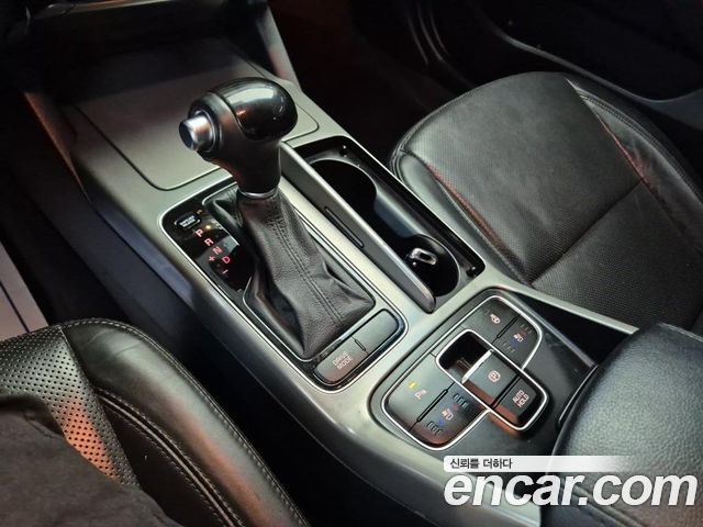 Kia K7 2016 — photo 9