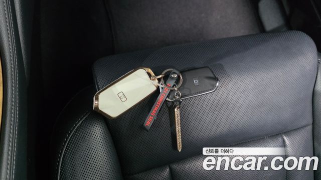 Kia K9 2022 — photo 22