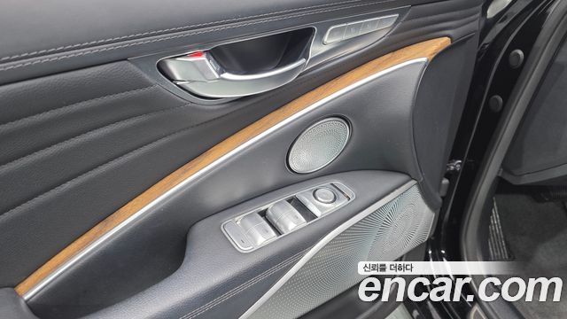 Kia K9 2022 — photo 25