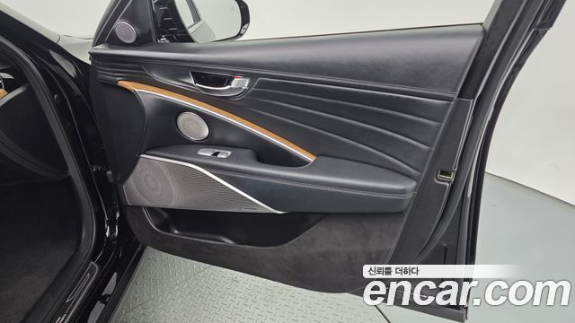 Kia K9 2022 — photo 14