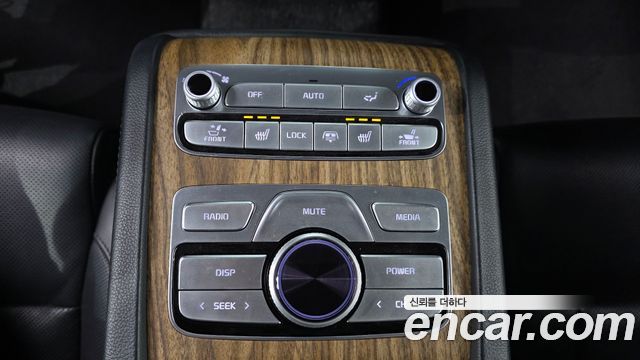 Kia K9 2022 — photo 30