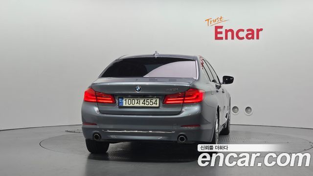 BMW 5-Series 2018 — photo 4