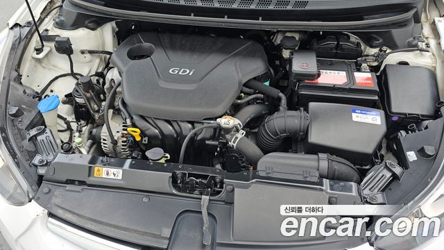 Hyundai AVANTE 2015 — photo 6