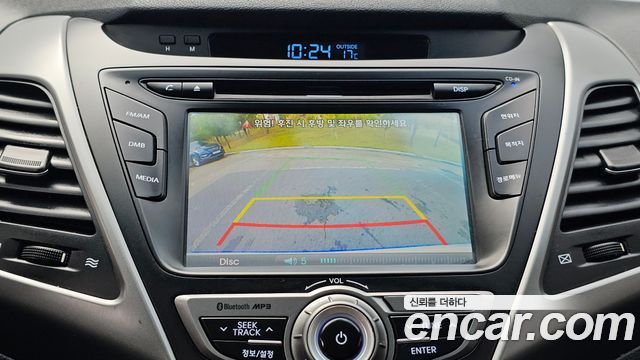 Hyundai AVANTE 2015 — photo 19