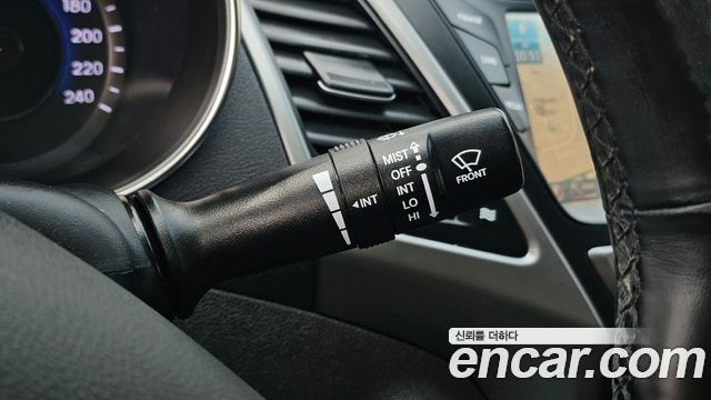 Hyundai AVANTE 2015 — photo 27