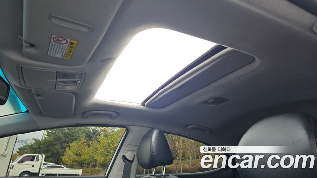 Hyundai AVANTE 2015 — photo 32