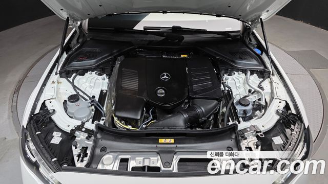 Mercedes-Benz E-Class 2024 — photo 6