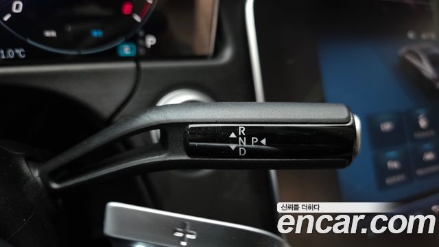 Mercedes-Benz E-Class 2024 — photo 12