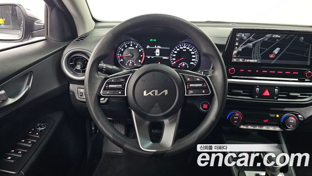 Kia K3 2023 — photo 12