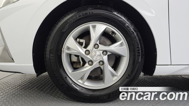 Hyundai AVANTE 2022 — photo 5