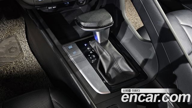 Hyundai AVANTE 2022 — photo 12