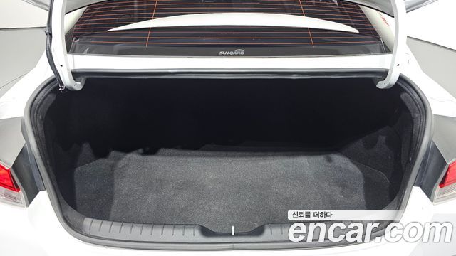 Hyundai AVANTE 2022 — photo 23