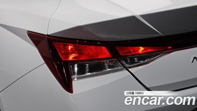 Hyundai AVANTE 2022 — photo 9