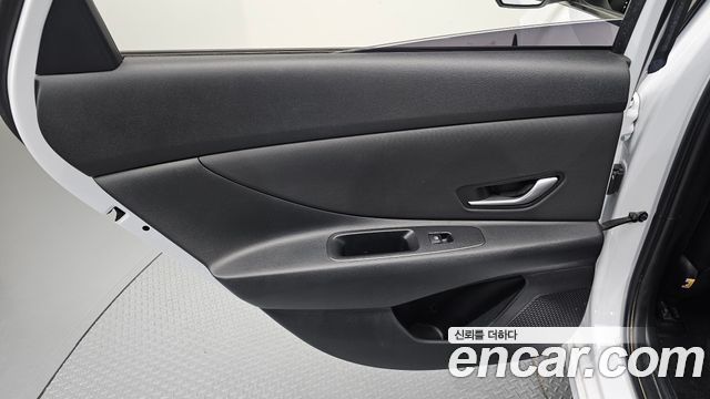 Hyundai AVANTE 2022 — photo 15