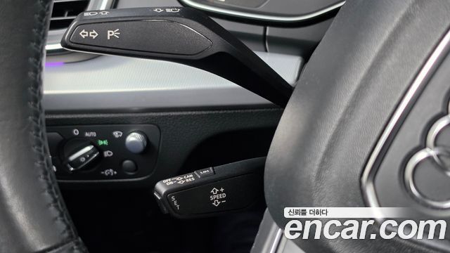 Audi Q5 2020 — photo 20